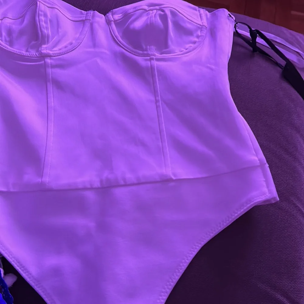 Revolve h:ours Tabitha Bodysuit in White - Picture 6 of 8